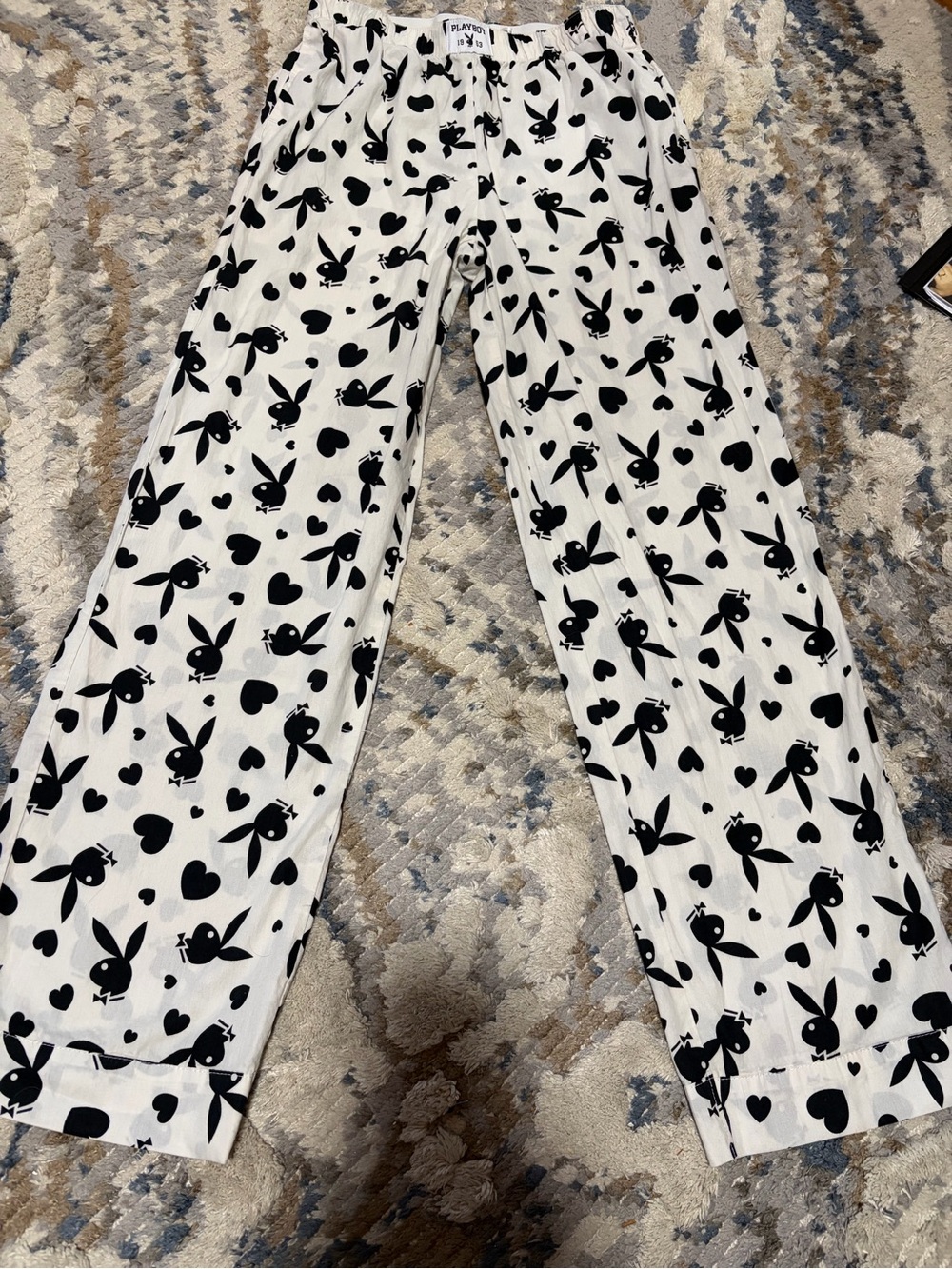 PLAYBOY White Jogger Pants with Black Bunny & Heart Print